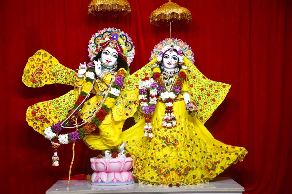 Sri Sri Radha Krishna Deity Darshan - ISKCON Mysore